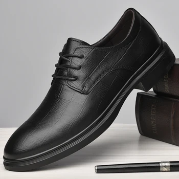 2023 גברים של נעליים מזדמנים קיץ לנשימה חלול עור אמיתי שחור דרבי הנעל זכר איכות גבוהה משרד רשמי נעליים לגברים