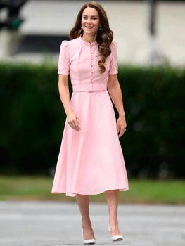 הנסיכה קייט הקיץ החדשה של נשים שרוול קצר ורוד אופנה שמלה אלגנטית מסיבת שטחי משרדים באיכות גבוהה החגורה סלים שמלות Midi