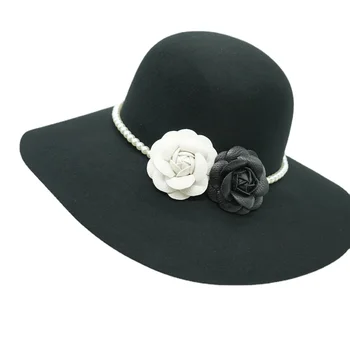 רשמית שוליים רחבים, לבן, שחור, ציירו פרח פנינים הלהקה 100% צמר הרגיש רפוי נשים החתונה כובע הכנסייה פשטידת חזיר כובע מגבעת